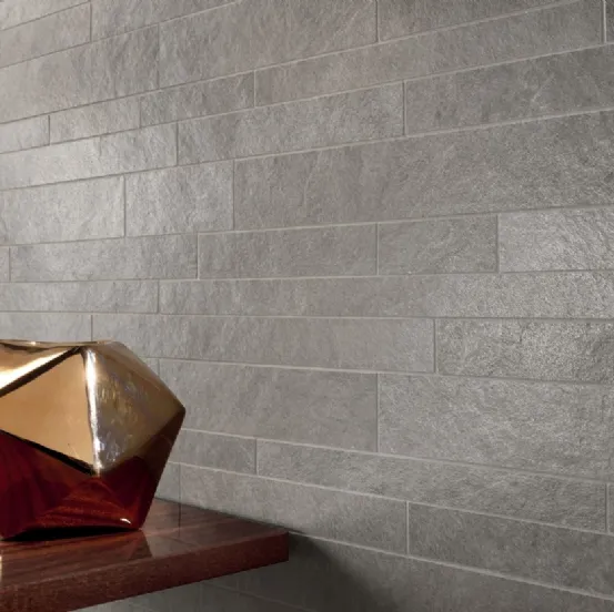 Piastrelle effetto pietra Waterfall Silver Flow di Lea Ceramiche